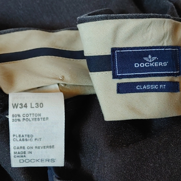 Dockers Mens Pleated Classic Charcoal Khaki - Picture 7 of 8